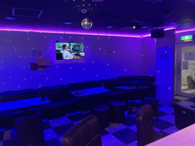 草加 ガールズバー