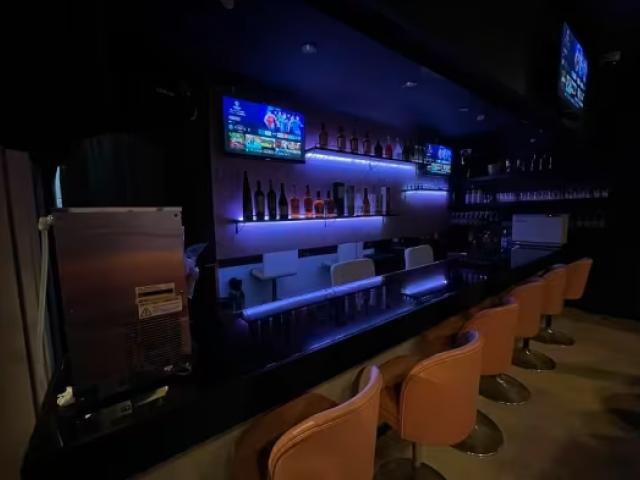 三鷹 ガールズバー